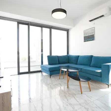 View 302 1 Bed Apartment *
